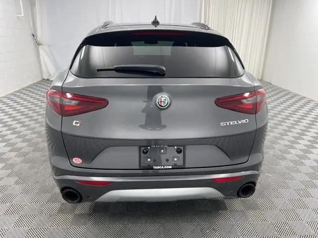 2023 Alfa Romeo Stelvio Ti AWD
