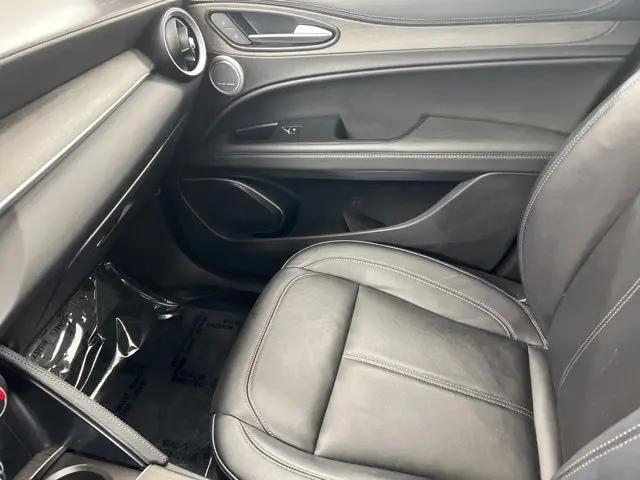 2023 Alfa Romeo Stelvio Ti AWD