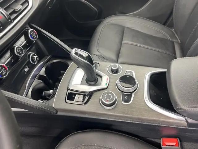 2023 Alfa Romeo Stelvio Ti AWD
