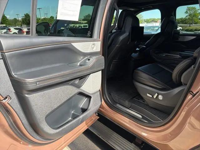 2025 Lincoln Navigator Black Label L