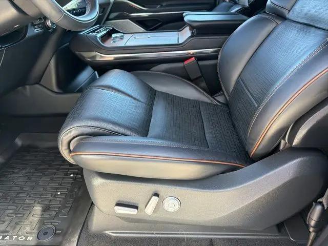 2025 Lincoln Navigator Black Label L