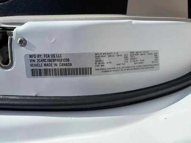 2023 Chrysler Pacifica Touring L