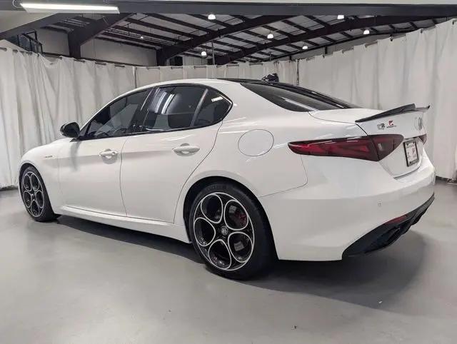 2022 Alfa Romeo Giulia Veloce Ti RWD
