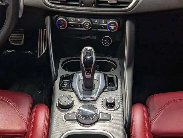 2022 Alfa Romeo Giulia Veloce Ti RWD
