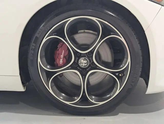 2022 Alfa Romeo Giulia Veloce Ti RWD