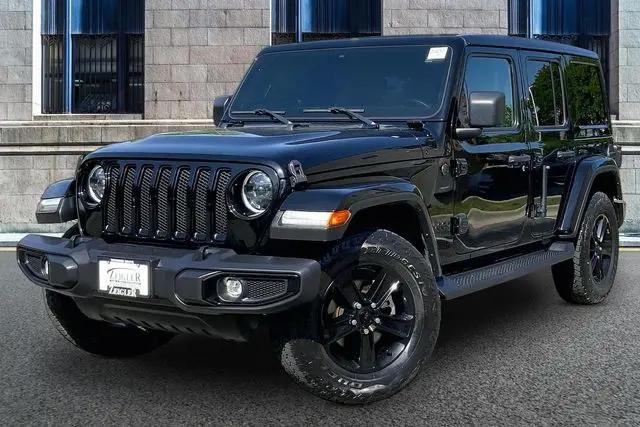 2023 Jeep Wrangler 4-Door Sahara Altitude 4x4