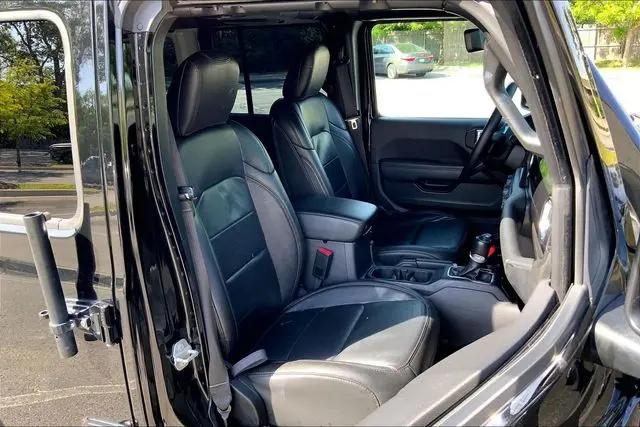 2023 Jeep Wrangler 4-Door Sahara Altitude 4x4
