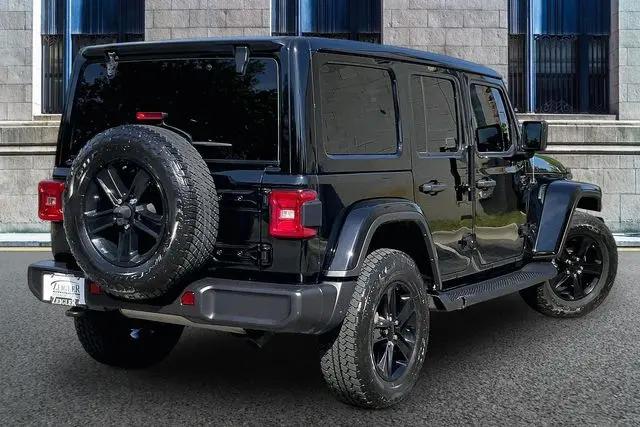 2023 Jeep Wrangler 4-Door Sahara Altitude 4x4