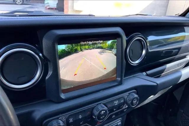 2023 Jeep Wrangler 4-Door Sahara Altitude 4x4