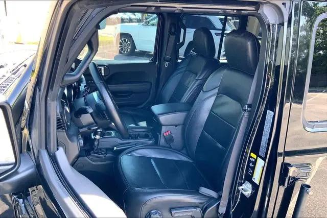 2023 Jeep Wrangler 4-Door Sahara Altitude 4x4