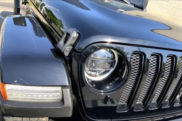 2023 Jeep Wrangler 4-Door Sahara Altitude 4x4