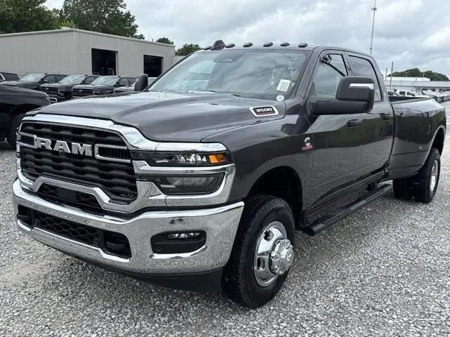 2026 Ram 3500 Tradesman Crew Cab 4x4 8' Box