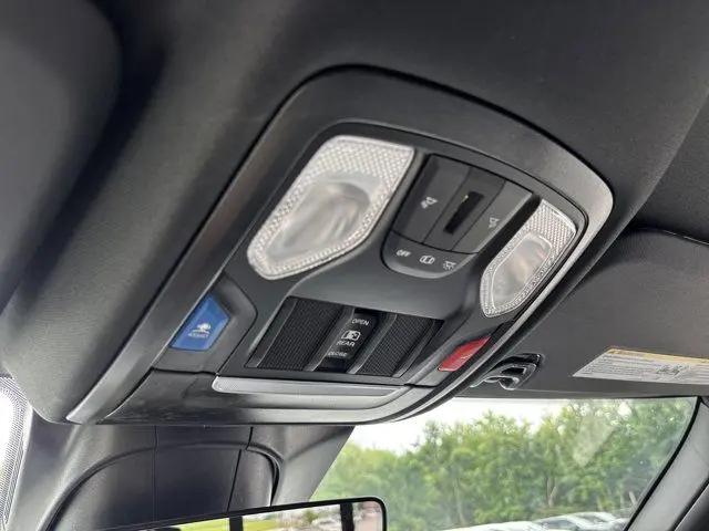 2026 Ram 3500 Tradesman Crew Cab 4x4 8' Box