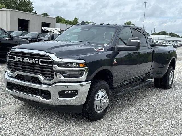 2026 Ram 3500 Tradesman Crew Cab 4x4 8' Box