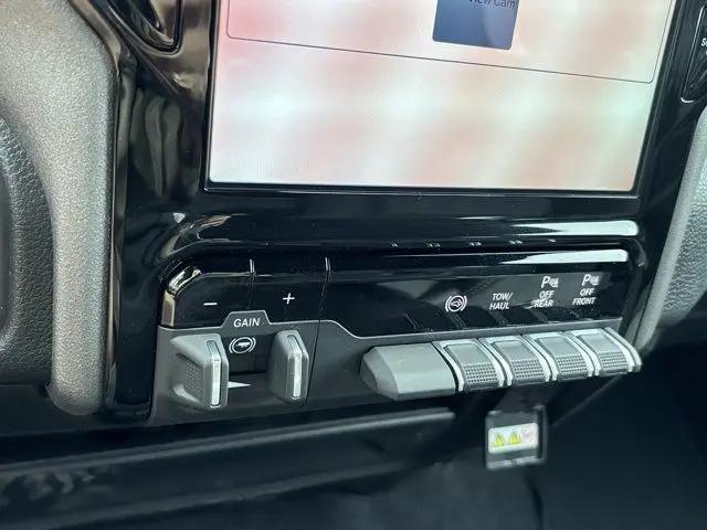 2026 Ram 3500 Tradesman Crew Cab 4x4 8' Box