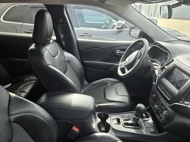 2020 Jeep Cherokee Latitude Plus FWD