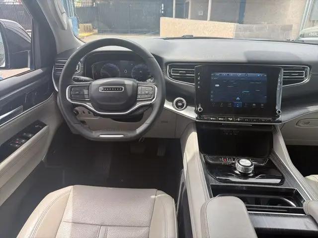 2024 Jeep Wagoneer Series II