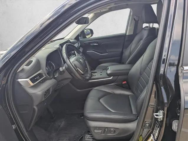 2023 Toyota Highlander XLE