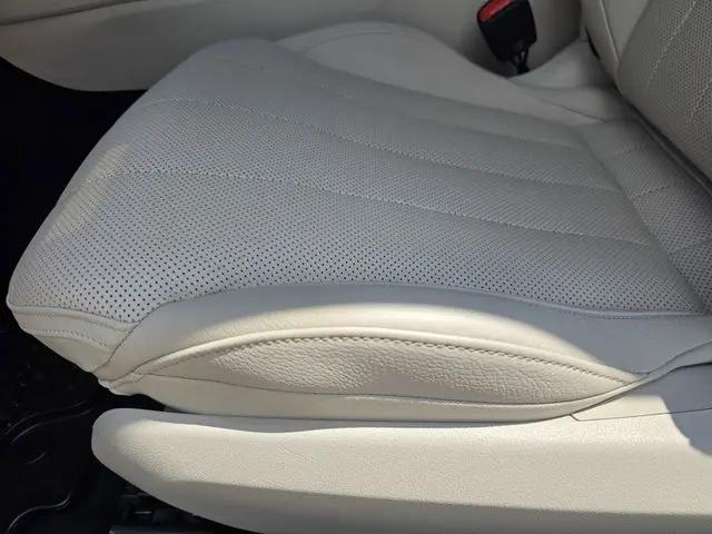 2026 Mercedes-Benz E-CLASS E 300 CLE 300