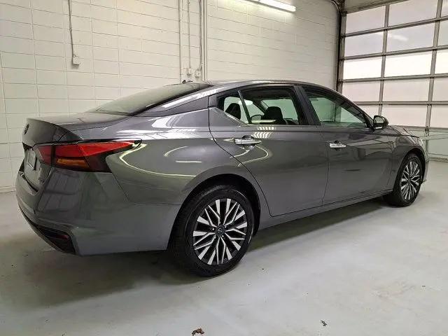 2025 Nissan Altima SV AWD