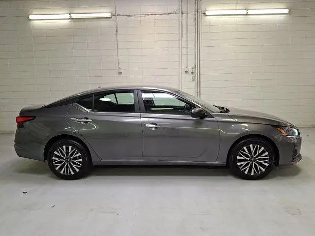 2025 Nissan Altima SV AWD