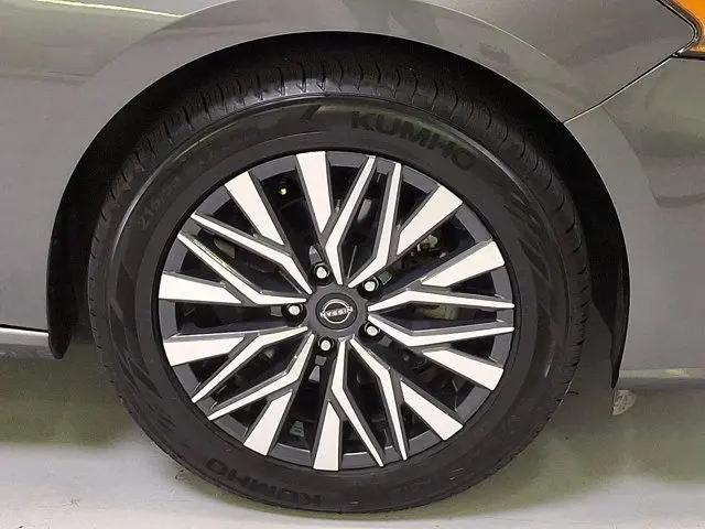 2025 Nissan Altima SV AWD