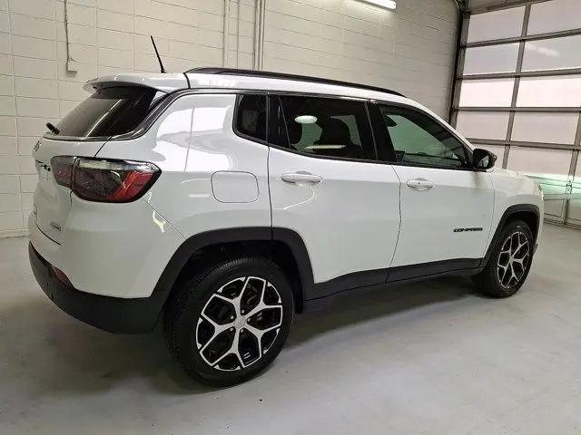 2024 Jeep Compass Latitude 4x4