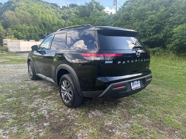 2025 Nissan Pathfinder SV 4WD