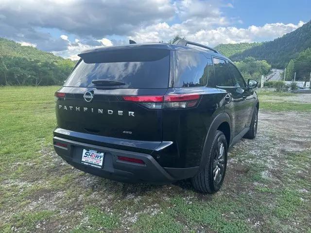 2025 Nissan Pathfinder SV 4WD