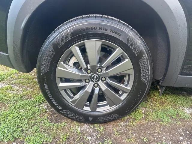 2025 Nissan Pathfinder SV 4WD