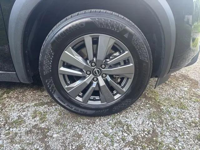 2025 Nissan Pathfinder SV 4WD