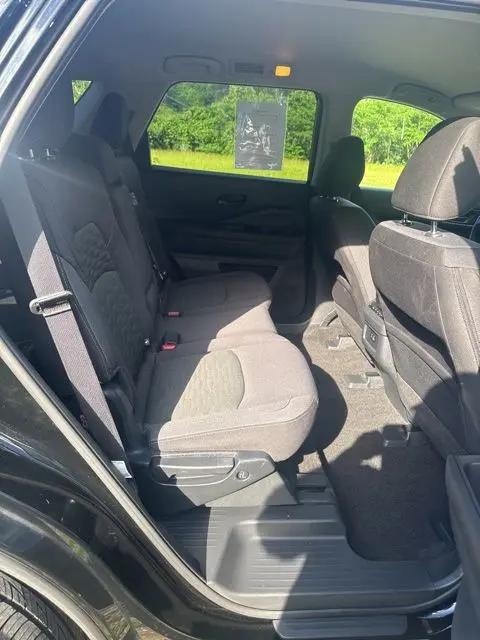 2025 Nissan Pathfinder SV 4WD