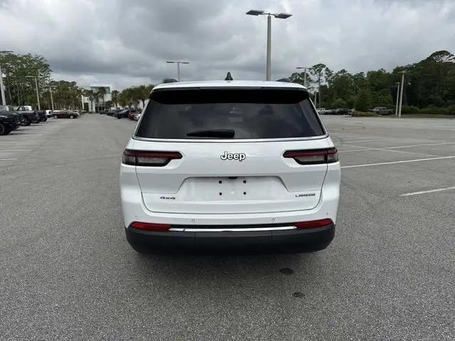 2023 Jeep Grand Cherokee L Laredo 4x4