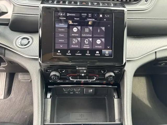 2023 Jeep Grand Cherokee L Laredo 4x4