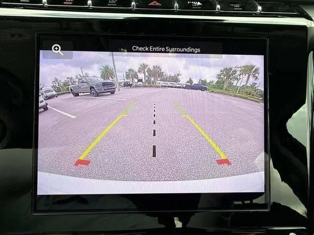 2023 Jeep Grand Cherokee L Laredo 4x4