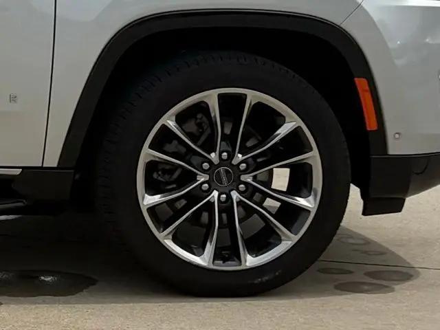 2024 Jeep Wagoneer Series II 4x4