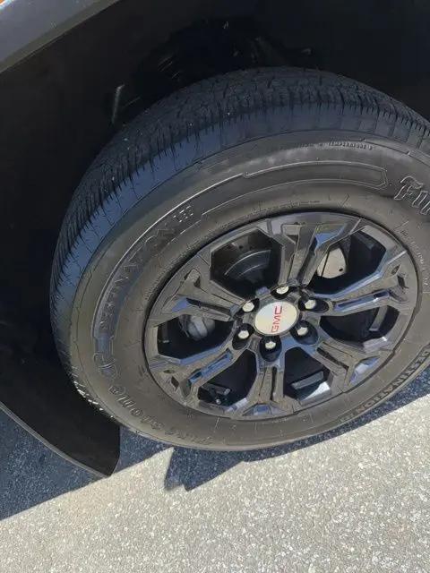 2023 GMC Canyon 2WD Crew Cab Short Box Elevation