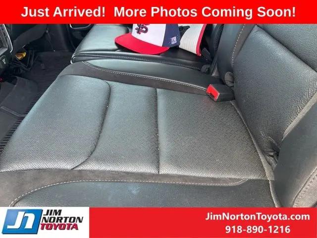 2022 Ram 1500 Laramie Crew Cab 4x4 5'7" Box