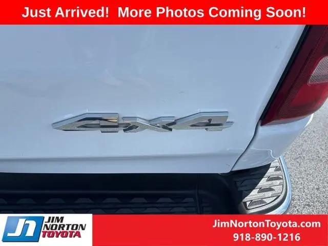 2022 Ram 1500 Laramie Crew Cab 4x4 5'7" Box