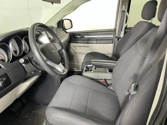2010 Dodge Grand Caravan Hero