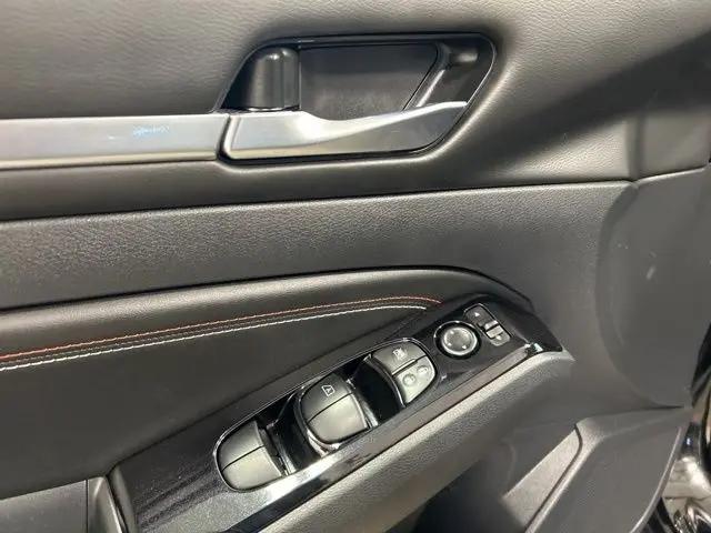 2023 Nissan Altima SR VC-Turbo FWD