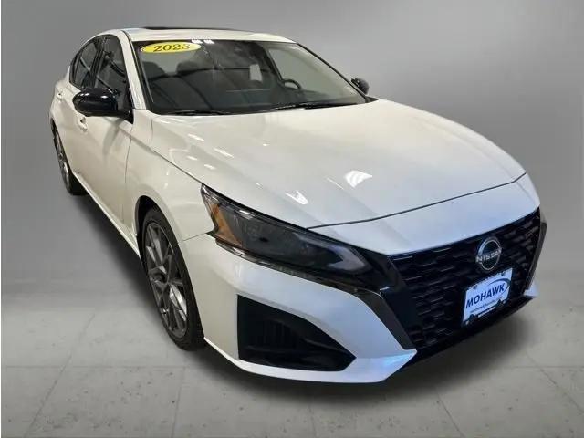 2023 Nissan Altima SR VC-Turbo FWD