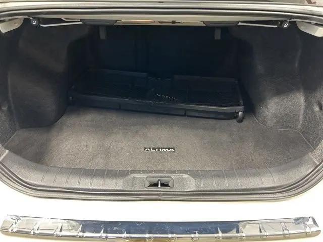 2023 Nissan Altima SR VC-Turbo FWD