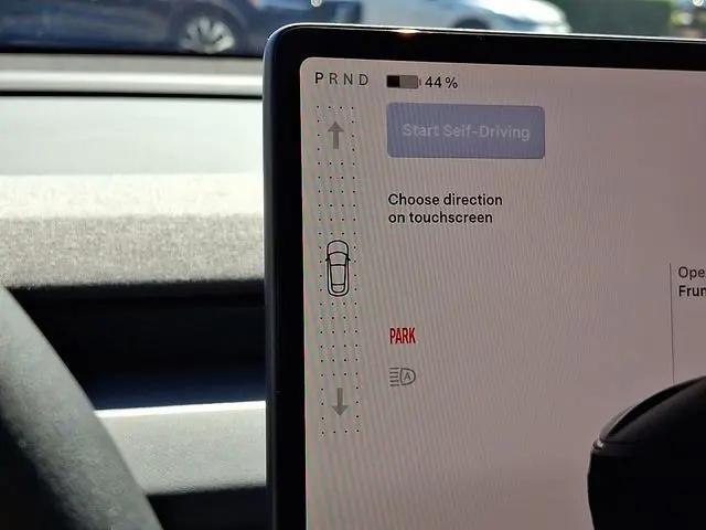 2026 Tesla Model Y Premium Rear-Wheel Drive