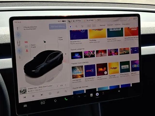 2026 Tesla Model Y Premium Rear-Wheel Drive