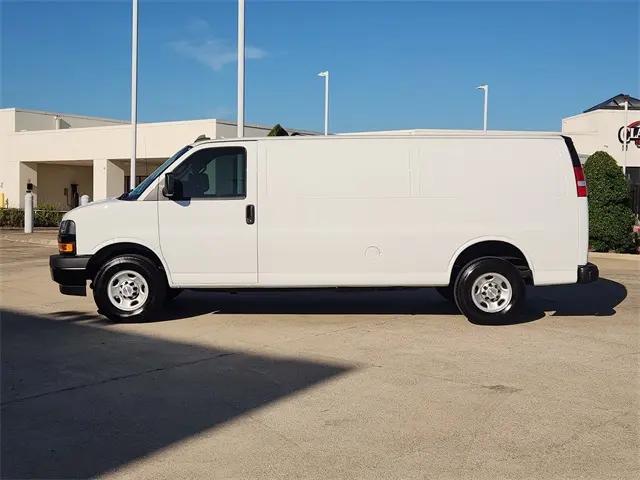 2024 Chevrolet Express Cargo Van RWD 3500 Extended Wheelbase WT