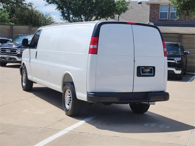 2025 Chevrolet Express Cargo Van RWD 3500 Extended Wheelbase WT