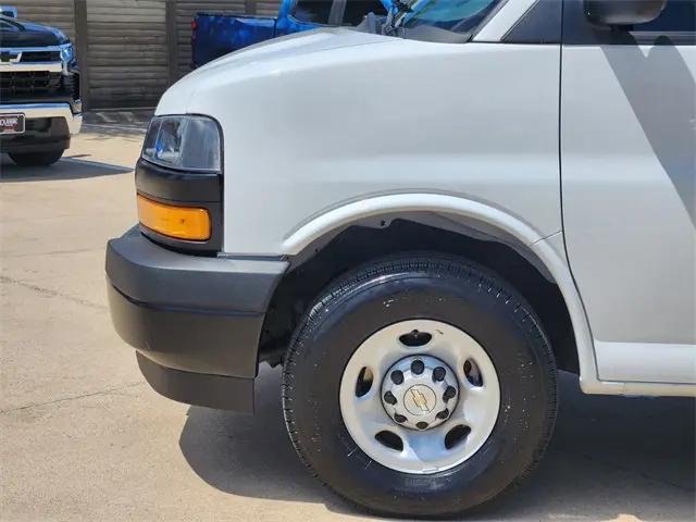 2025 Chevrolet Express Cargo Van RWD 3500 Extended Wheelbase WT