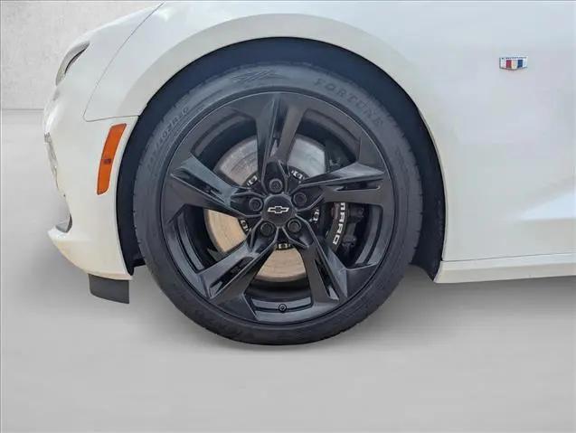 2023 Chevrolet Camaro RWD Convertible 2SS