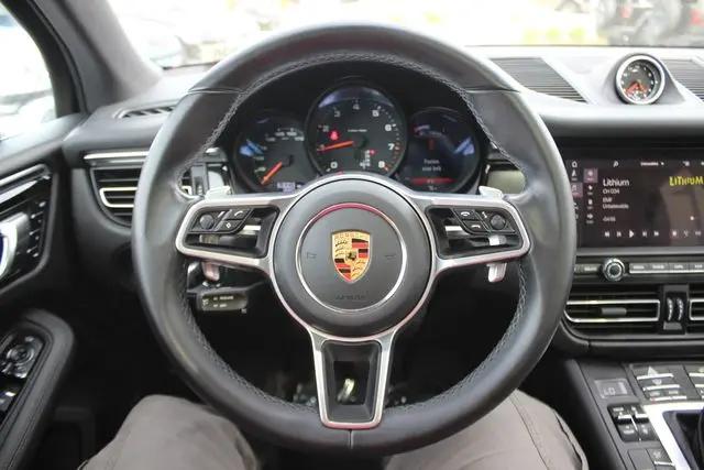 2020 Porsche Macan Macan